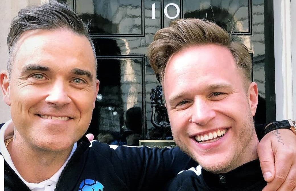 Robbie Williams se rend chez Theresa May